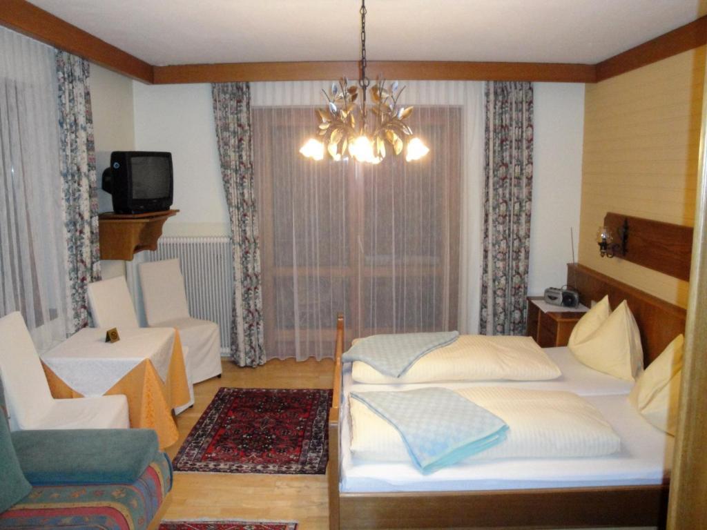Pension & Appartement Steinwender Bad Kleinkirchheim Ruang foto